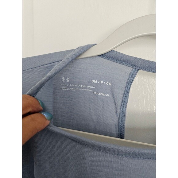 Under armor long sleeve exercise top - Picture 2 of 3